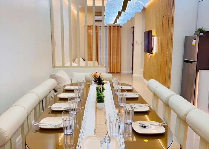 The Zion Grand Modern 4br 4tb Luxury 20pax Villa Manille