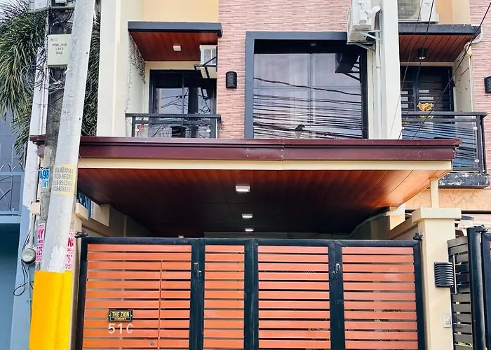 The Zion Grand Modern 4br 4tb Luxury 20pax Manille