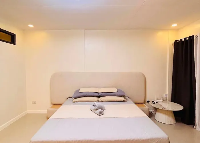 Villa The Zion Grand Modern 4br 4tb Luxury 20pax Manille