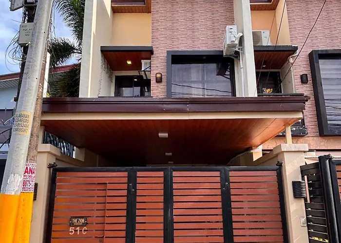 The Zion Grand Modern 4br 4tb Luxury 20pax Villa