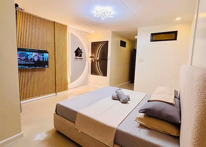 The Zion Grand Modern 4br 4tb Luxury 20pax *